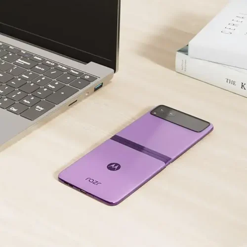 e4a49b6b-fc35-465a-b648-7594d2176c43 Motorola razr | 2023 | Unlocked | Made for US 8/128 | 32MP Camera | Summer Lilac